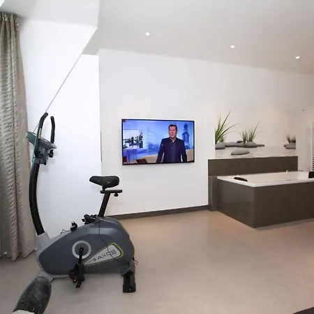 In Mit Garten, Sauna Und Terrasse Und Meerblick Apartment Sellin (Rugen)