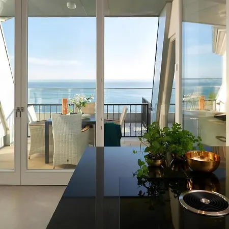 Apartment In Mit Garten, Sauna Und Terrasse Und Meerblick Sellin (Rugen)